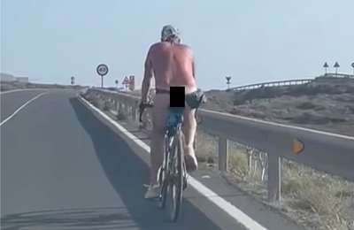 VIDEO: Lanzarote locals angry after man spotted cycling naked around island